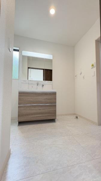 �_�ސ쌧���l�s�`��扺�i�J5���ڂ̐V�z��ˌ��Ă̐��ʑ�E���ʏ�