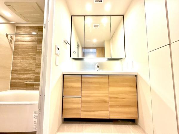 �����s���c�s�ߊ�3���ڂ̒��Ã}���V�����̐��ʑ�E���ʏ�