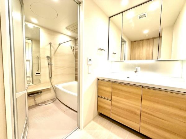 �����s���c�s�ߊ�3���ڂ̒��Ã}���V�����̐��ʑ�E���ʏ�