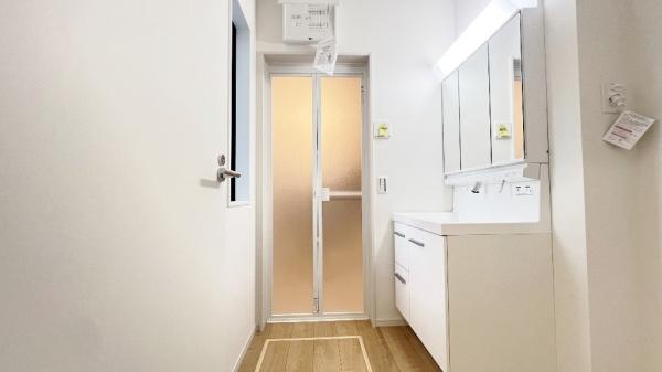 �_�ސ쌧���l�s���J�拴��3���ڂ̐V�z��ˌ��Ă̐��ʑ�E���ʏ�