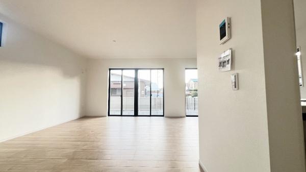 �_�ސ쌧���l�s���J�拴��3���ڂ̐V�z��ˌ��Ẵ��r���O