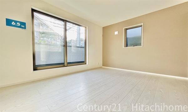 �_�ސ쌧���s�{�O�攒����1���ڂ̐V�z��ˌ��Ă̐Q��