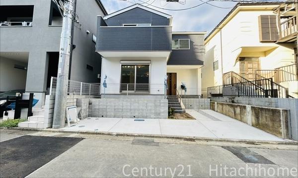 �_�ސ쌧���s�{�O�攒����1���ڂ̐V�z��ˌ��Ă̑O�ʓ��H�܂ތ��n�ʐ^