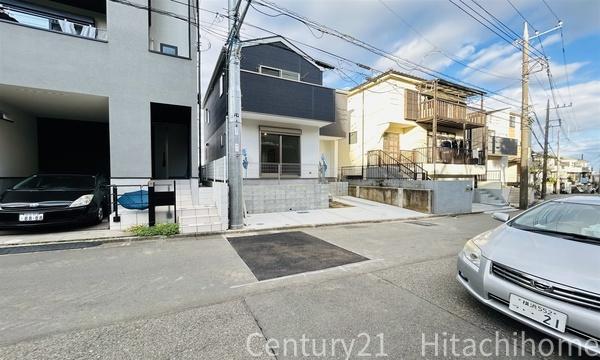 �_�ސ쌧���s�{�O�攒����1���ڂ̐V�z��ˌ��Ă̑O�ʓ��H�܂ތ��n�ʐ^