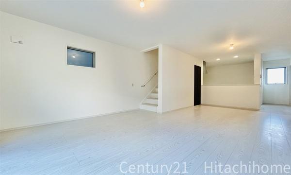 �_�ސ쌧���s�{�O�攒����1���ڂ̐V�z��ˌ��Ẵ��r���O