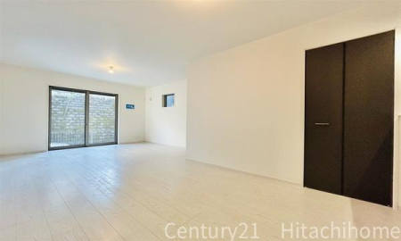 �_�ސ쌧���s�{�O�攒����1���ڂ̐V�z��ˌ��Ẵ��r���O