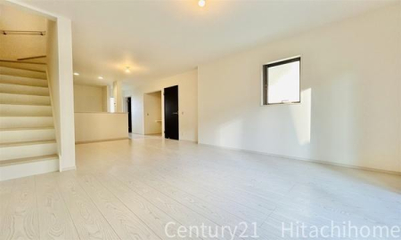 �_�ސ쌧���s�{�O�攒����1���ڂ̐V�z��ˌ��Ẵ��r���O