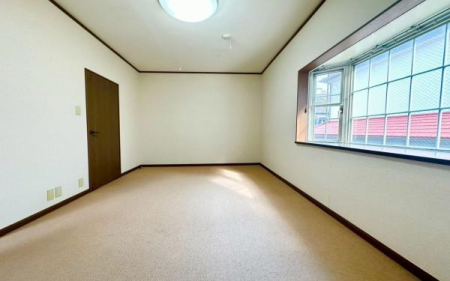 �_�ސ쌧���l�s�ߌ����̋{1���ڂ̒��È�ˌ��Ă̎q������