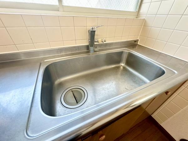 �_�ސ쌧���l�s�ߌ����̋{1���ڂ̒��È�ˌ��ẴL�b�`��