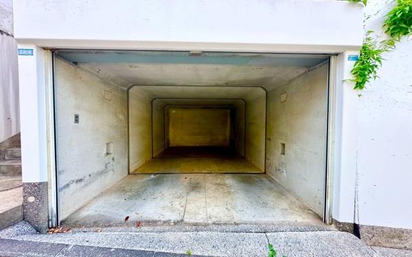 �_�ސ쌧���l�s�ߌ����̋{1���ڂ̒��È�ˌ��Ă̒��ԏ�