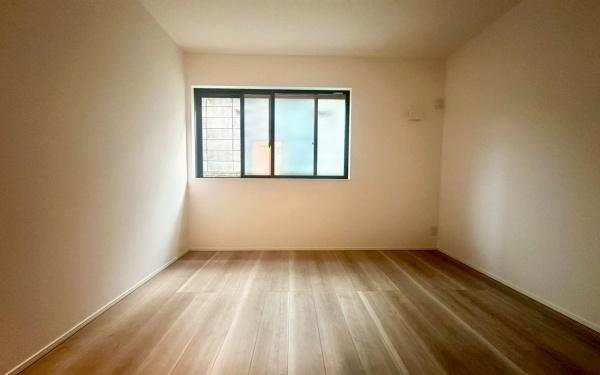 �����s���c�s�ߐ�4���ڂ̒��È�ˌ��Ă̗m��