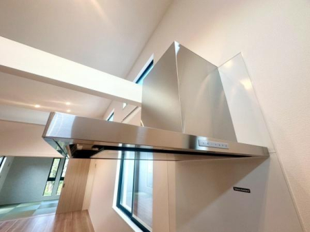 �����s���c�s�ߐ�4���ڂ̒��È�ˌ��ẴL�b�`��