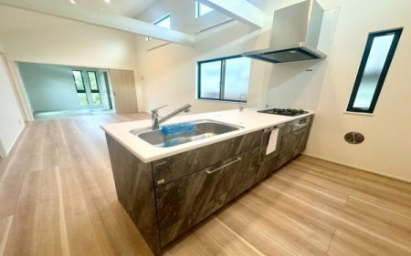 �����s���c�s�ߐ�4���ڂ̒��È�ˌ��ẴL�b�`��