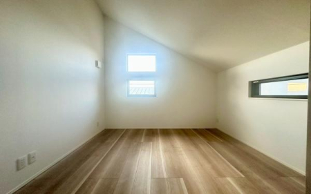 �����s���c�s�ߐ�4���ڂ̒��È�ˌ��Ă̗m��