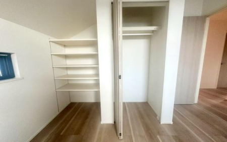 �����s���c�s�ߐ�4���ڂ̒��È�ˌ��Ă̎��[