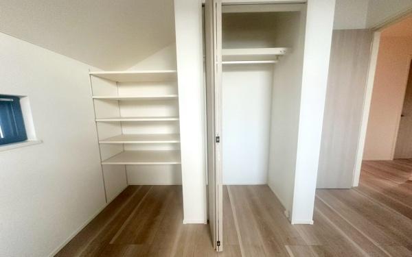 �����s���c�s�ߐ�4���ڂ̒��È�ˌ��Ă̎��[