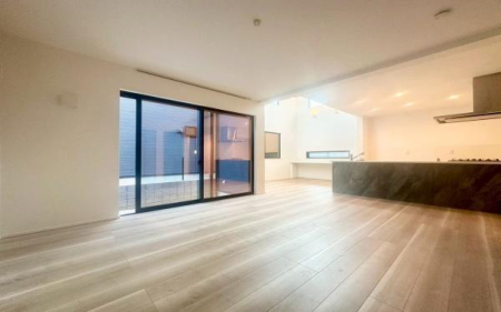 �����s���c�s�ߐ�4���ڂ̒��È�ˌ��Ẵ��r���O