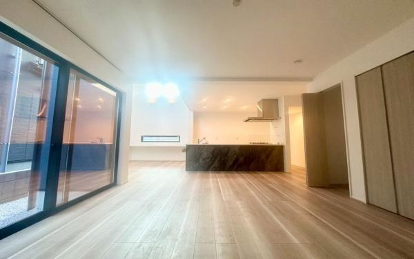 �����s���c�s�ߐ�4���ڂ̒��È�ˌ��Ẵ��r���O