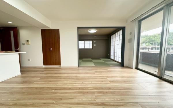 �_�ސ쌧���l�s�s�}��`�c��4���ڂ̒��Ã}���V�����̃��r���O