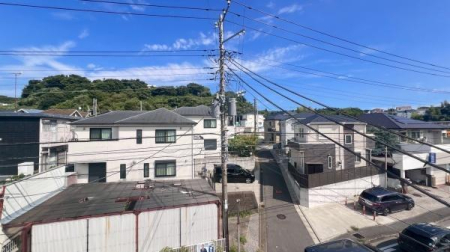 �_�ސ쌧���l�s�h��㋽���̐V�z��ˌ��Ă̏Z�˂���̒��]�ʐ^