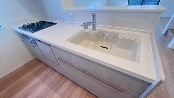 �_�ސ쌧���l�s�h��㋽���̐V�z��ˌ��ẴL�b�`��