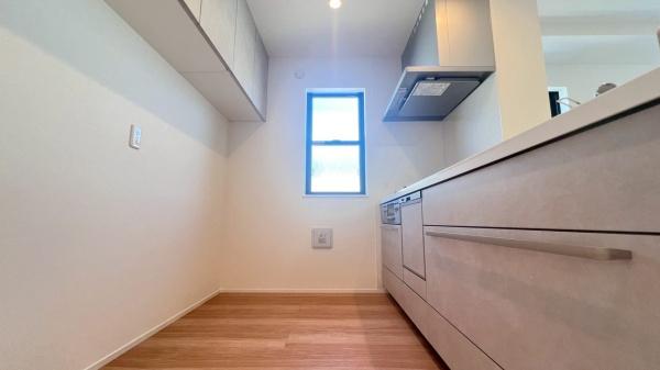 �_�ސ쌧���l�s�h��㋽���̐V�z��ˌ��ẴL�b�`��