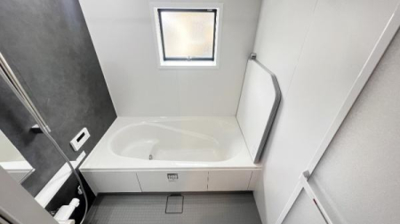 �_�ސ쌧���l�s����折���J��2���ڂ̐V�z��ˌ��Ă̗���