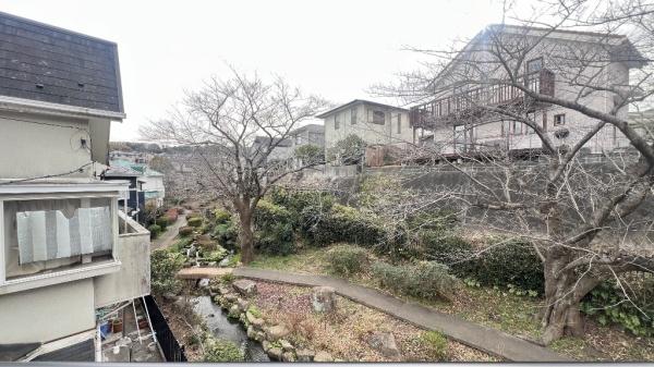 �_�ސ쌧���l�s����折���J��2���ڂ̐V�z��ˌ��Ă̏Z�˂���̒��]�ʐ^