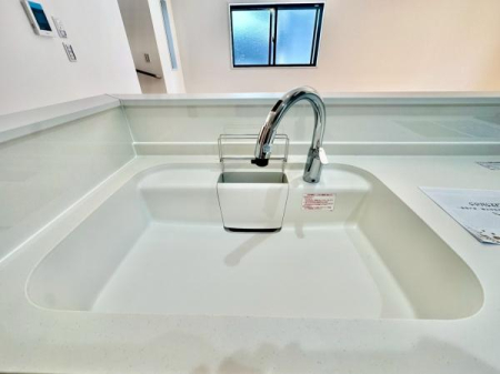 �_�ސ쌧���l�s�t��V�ΐ�4���ڂ̐V�z��ˌ��ẴL�b�`��