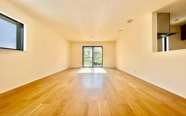 �_�ސ쌧���l�s�t��V�ΐ�4���ڂ̐V�z��ˌ��Ẵ��r���O