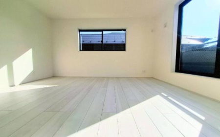 �_�ސ쌧���l�s���ʏ�6���ڂ̐V�z��ˌ��Ă̐Q��