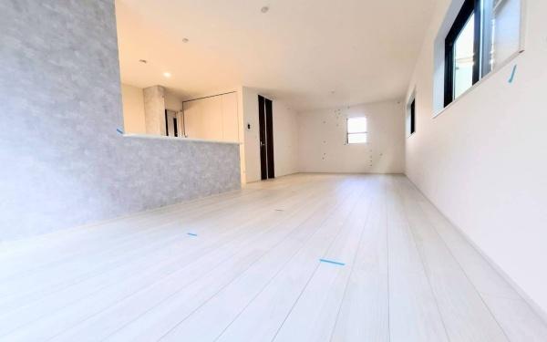 �_�ސ쌧���l�s���ʏ�6���ڂ̐V�z��ˌ��Ẵ��r���O