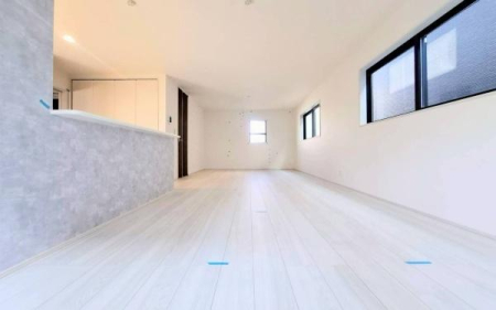 �_�ސ쌧���l�s���ʏ�6���ڂ̐V�z��ˌ��Ẵ��r���O