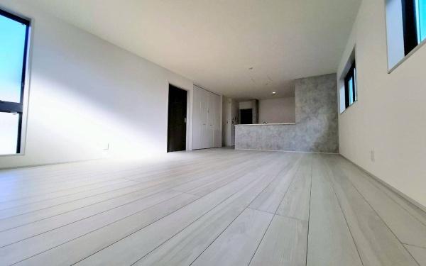 �_�ސ쌧���l�s���ʏ�6���ڂ̐V�z��ˌ��Ẵ��r���O