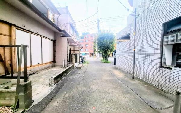 �_�ސ쌧���l�s���擡�I��2���ڂ̓y�n�̑O�ʓ��H�܂ތ��n�ʐ^