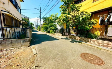 �_�ސ쌧���l�s�_�ސ��O�c�򉺒��̓y�n�̑O�ʓ��H�܂ތ��n�ʐ^