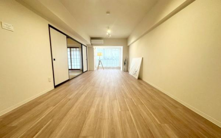 �_�ސ쌧���l�s����V�R��3���ڂ̒��Ã}���V�����̃��r���O