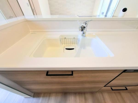 �_�ސ쌧���l�s���撆����2���ڂ̐V�z��ˌ��ẴL�b�`��