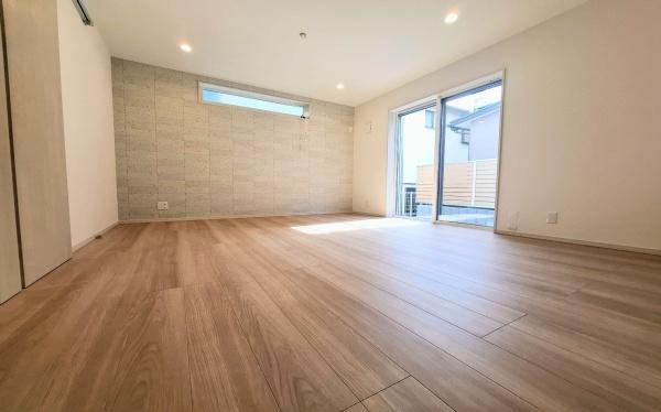 �_�ސ쌧���l�s���撆����2���ڂ̐V�z��ˌ��Ẵ��r���O