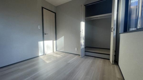 �_�ސ쌧���l�s���V�����̐V�z��ˌ��Ă̗m��