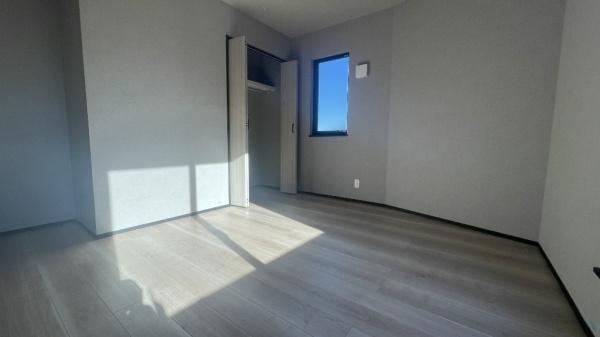 �_�ސ쌧���l�s���V�����̐V�z��ˌ��Ă̗m��