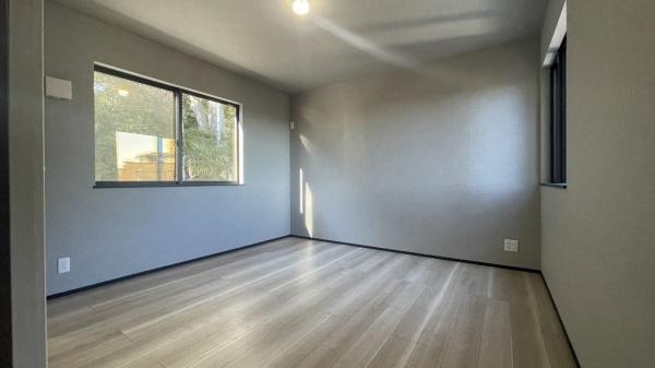 �_�ސ쌧���l�s���V�����̐V�z��ˌ��Ă̗m��