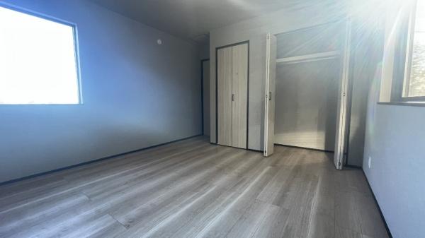 �_�ސ쌧���l�s���V�����̐V�z��ˌ��Ă̗m��