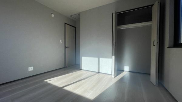 �_�ސ쌧���l�s���V�����̐V�z��ˌ��Ă̗m��