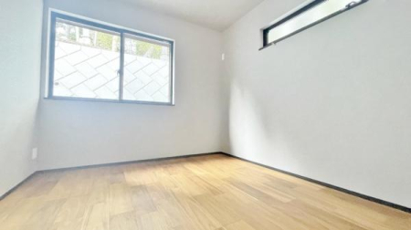 �_�ސ쌧���l�s���V�����̐V�z��ˌ��Ă̗m��