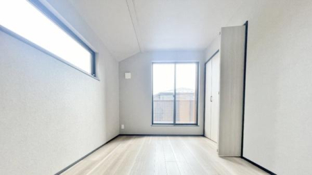 �_�ސ쌧���l�s���V�����̐V�z��ˌ��Ă̗m��