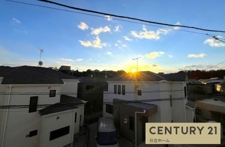 �_�ސ쌧���l�s��q���q8���ڂ̐V�z��ˌ��Ă̏Z�˂���̒��]�ʐ^