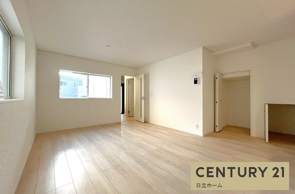 �_�ސ쌧���l�s��q���q8���ڂ̐V�z��ˌ��Ẵ��r���O