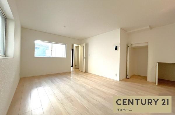 �_�ސ쌧���l�s��q���q8���ڂ̐V�z��ˌ��Ẵ��r���O