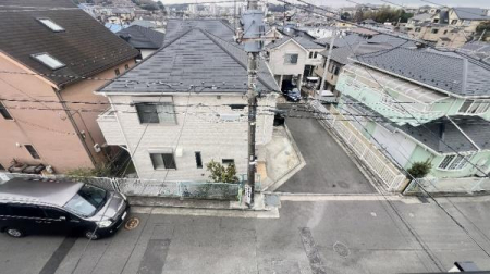 �_�ސ쌧���l�s�˒ˋ��q�c���̐V�z��ˌ��Ă̏Z�˂���̒��]�ʐ^